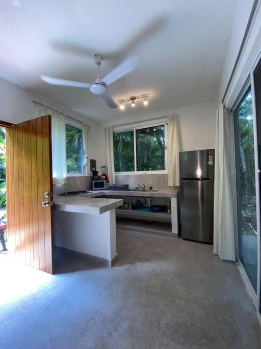 Island - Cozy & Romantic Jungle - Wifi/netflix Apartment Cozumel